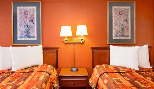 Zimmer, 2 Doppelbetten, Raucher