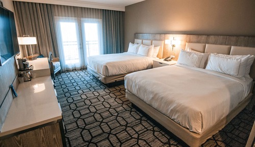 Zimmer, 2 Queen-Betten, Eckzimmer