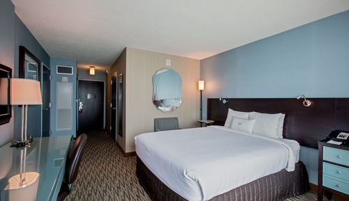 Standardzimmer, 1 Queen-Bett, barrierearme Badewanne (Communications)