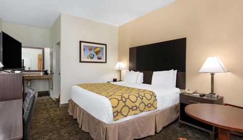 Zimmer, 1 King-Bett, barrierefrei, Badewanne (Mobility/Hearing, Grab bars)