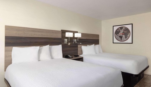 Zimmer, 2 Queen-Betten, Nichtraucher