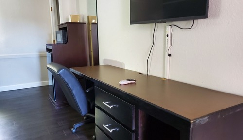 Deluxe-Zimmer, 1 King-Bett, Nichtraucher, Kühlschrank und Mikrowelle