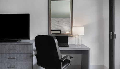 Deluxe-Zimmer, 2 Queen-Betten, Terrasse, Poolblick