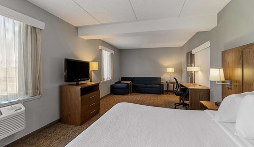 Suite, 1 King-Bett, barrierefrei, Balkon (with Sofabed)