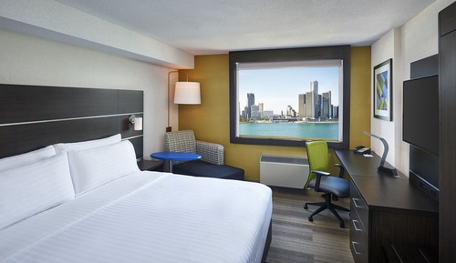 Standardzimmer, 1 King-Bett, Flussblick