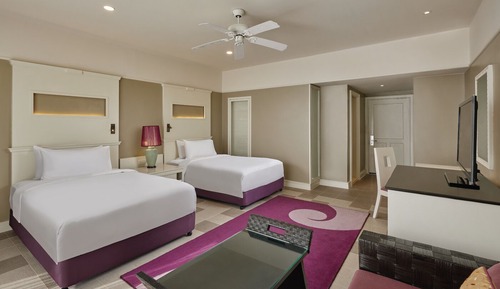 Laguna Ocean View Twin Room