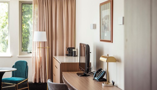Doppel- oder Zweibettzimmer, Parkblick