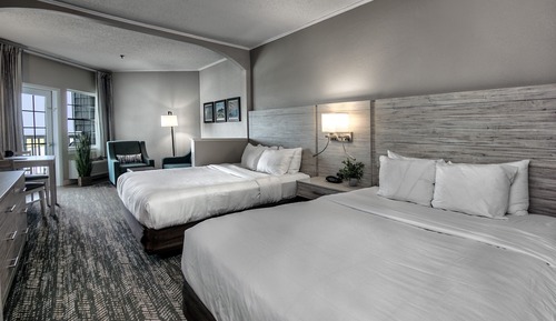 Deluxe View Double Queen Suite - Bayview