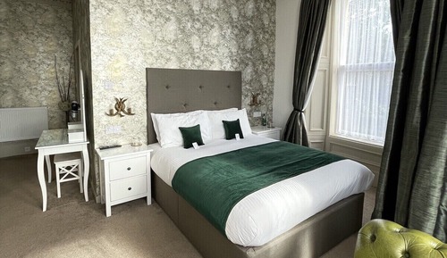 Deluxe-Suite, mit Bad, Gartenblick (1 Ground Level)
