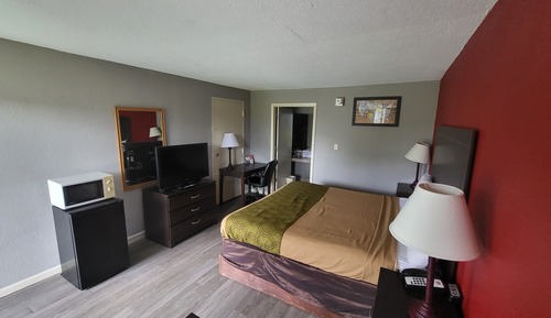 Zimmer, 1 King-Bett, barrierefrei, Raucher (Accessible Tub)