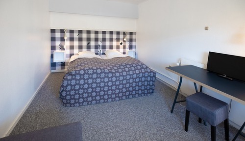 Familienzimmer, Nichtraucher