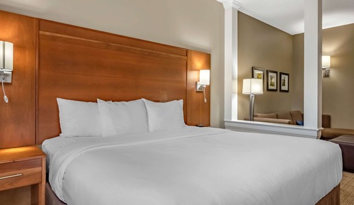 Suite, 1 King-Bett und Schlafsofa, barrierefrei, Nichtraucher