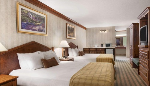 Standardzimmer, 2 Queen-Betten, Nichtraucher, Erdgeschoss