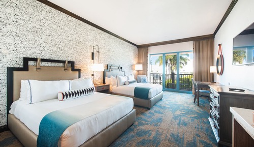 City-Zimmer, 2 Queen-Betten, Balkon, Stadtblick