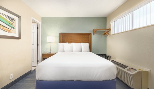 2 Queen-Betten, Golfblick, mit Balkon