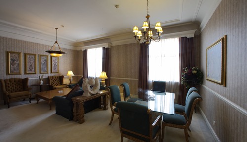 Presidential-Suite
