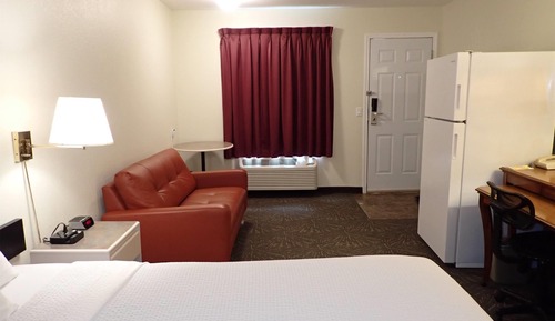 Zimmer, 1 Queen-Bett, barrierefrei, Erdgeschoss (Drive-Up/Non-Smoking/Mobility)