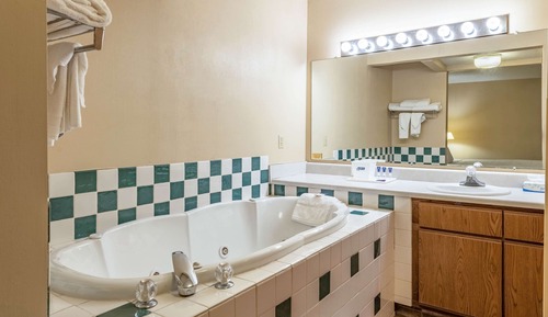 Suite, 1 King-Bett, Nichtraucher, Whirlpool