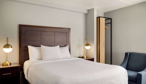 Zimmer, 1 Queen-Bett, barrierefrei, Nichtraucher (Mobility, Roll-In Shower)