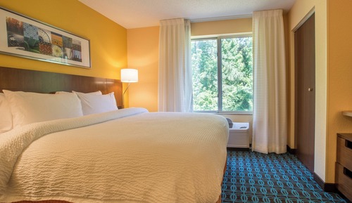 Zimmer, 1 King-Bett (Hearing Accessible)