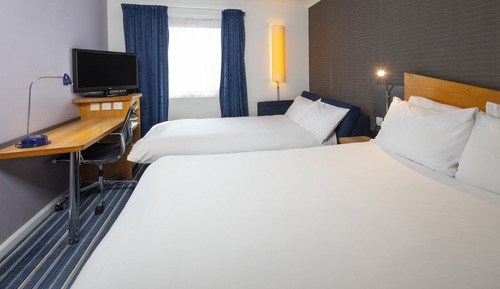 Standardzimmer, 1 Doppelbett und Schlafsofa (with Free Hot Breakfast)