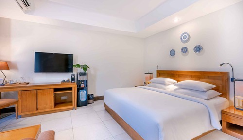 Deluxe-Studio (Second Floor)