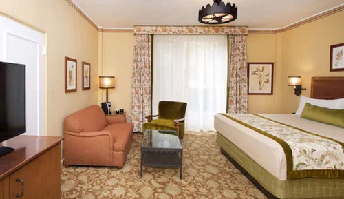 Classic-Zimmer, 1 King-Bett, Bergblick