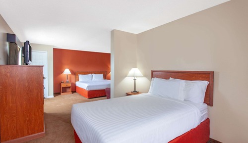 Studiosuite, Nichtraucher (1 King Bed and 1 Double Bed)