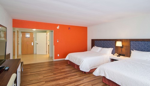 Zimmer, 2 Queen-Betten