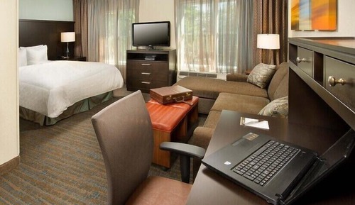 Studiosuite, 1 Doppelbett, rollstuhlgeeignete Dusche, Küche (Communications, Roll-In Shower)