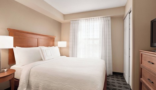 Studio, 1 Queen-Bett und Schlafsofa (Mobility/Hearing Access, Roll-In Shwr)