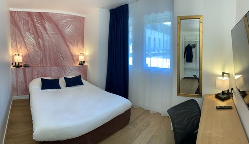 Doppelzimmer, zum Innenhof hin