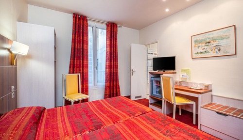 Zweibettzimmer (with Shower, no air conditionning)