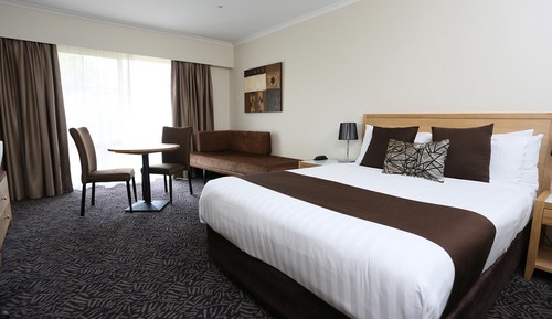 Deluxe-Zimmer, 1 Queen-Bett, Nichtraucher, Balkon (Walk-in Shower)