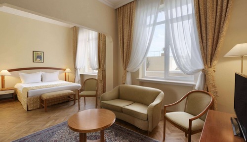 Presidential-Zimmer, 1 King-Bett