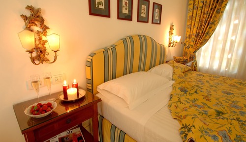 Deluxe-Doppel- oder -Zweibettzimmer