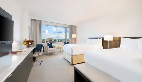 Classic-Zimmer, 2 Doppelbetten, barrierearm, Zutritt zur Club Lounge (Accessible Tub)