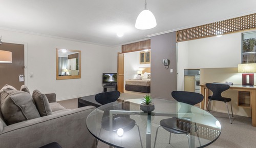 Classic-Apartment, 1 Queen-Bett, Küche, zum Innenhof hin