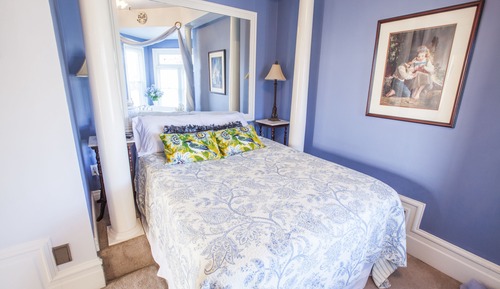 Kitty Hines, Second Floor