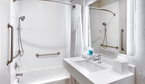 Standardzimmer, 1 King-Bett, barrierefrei (Hearing, Mobility)