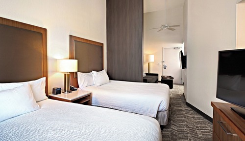 Suite, Mehrere Betten (Mobility/Hearing Accessible, Tub)