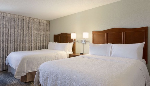 Zimmer, 2 Queen-Betten, barrierefrei, Nichtraucher