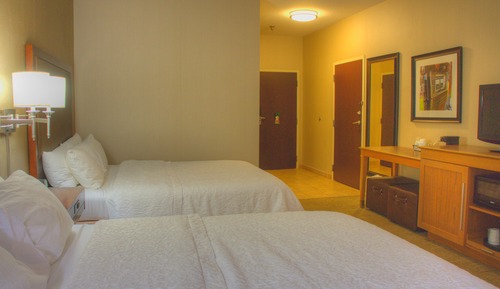 Zimmer, 2 Queen-Betten, barrierefrei, Nichtraucher (Hearing, Mobility Bathtub w/Grab Bars)