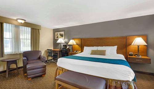 Standardzimmer, 1 Queen-Bett, Nichtraucher, Kühlschrank und Mikrowelle