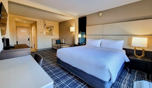 Standardzimmer, 1 King-Bett, rollstuhlgeeignete Dusche (Communications, Roll-in Shower)