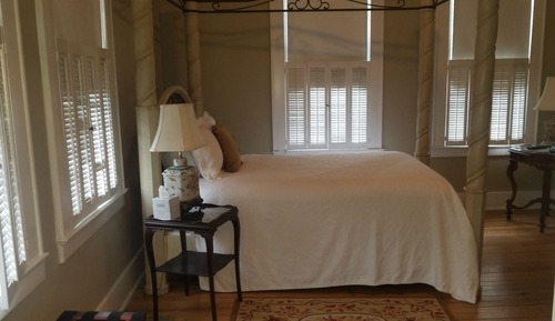 Deluxe 2 Bedroom Suite, Non-Smoking, Kitchen (Room 25)