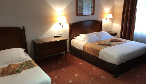 Dreibettzimmer