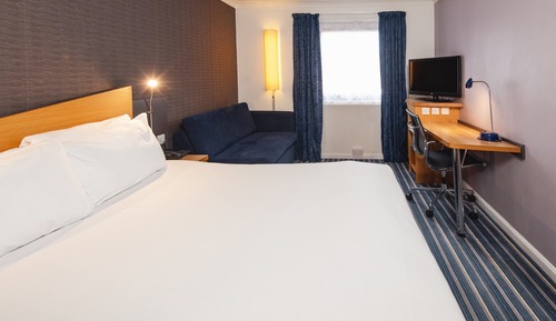 Standardzimmer, 1 Doppelbett und Schlafsofa (with Free Hot Breakfast)