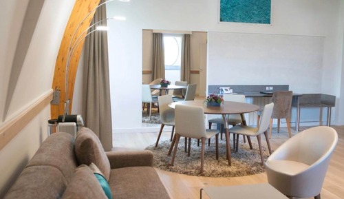 Executive-Suite