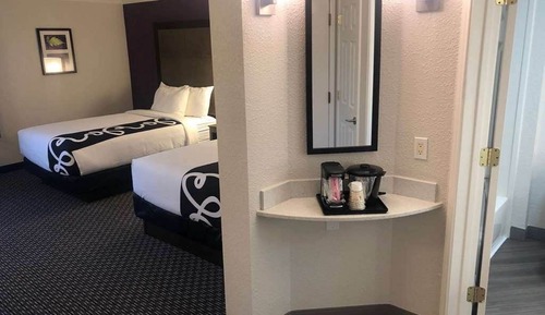 Zimmer, 2 Doppelbetten, barrierefrei, Nichtraucher (Mobility/Hearing Impaired Accessible)